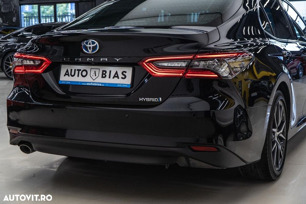 Toyota Camry 2.5 Exclusive - 14
