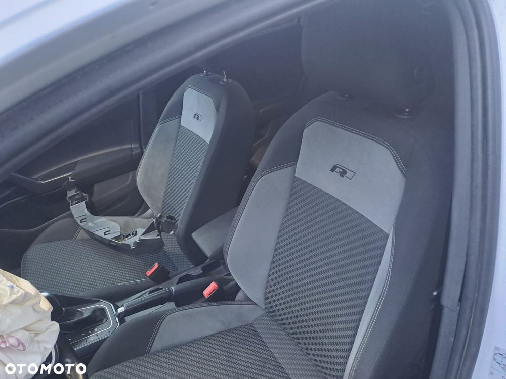 Volkswagen Polo 1.0 TSI OPF DSG R-Line - 12