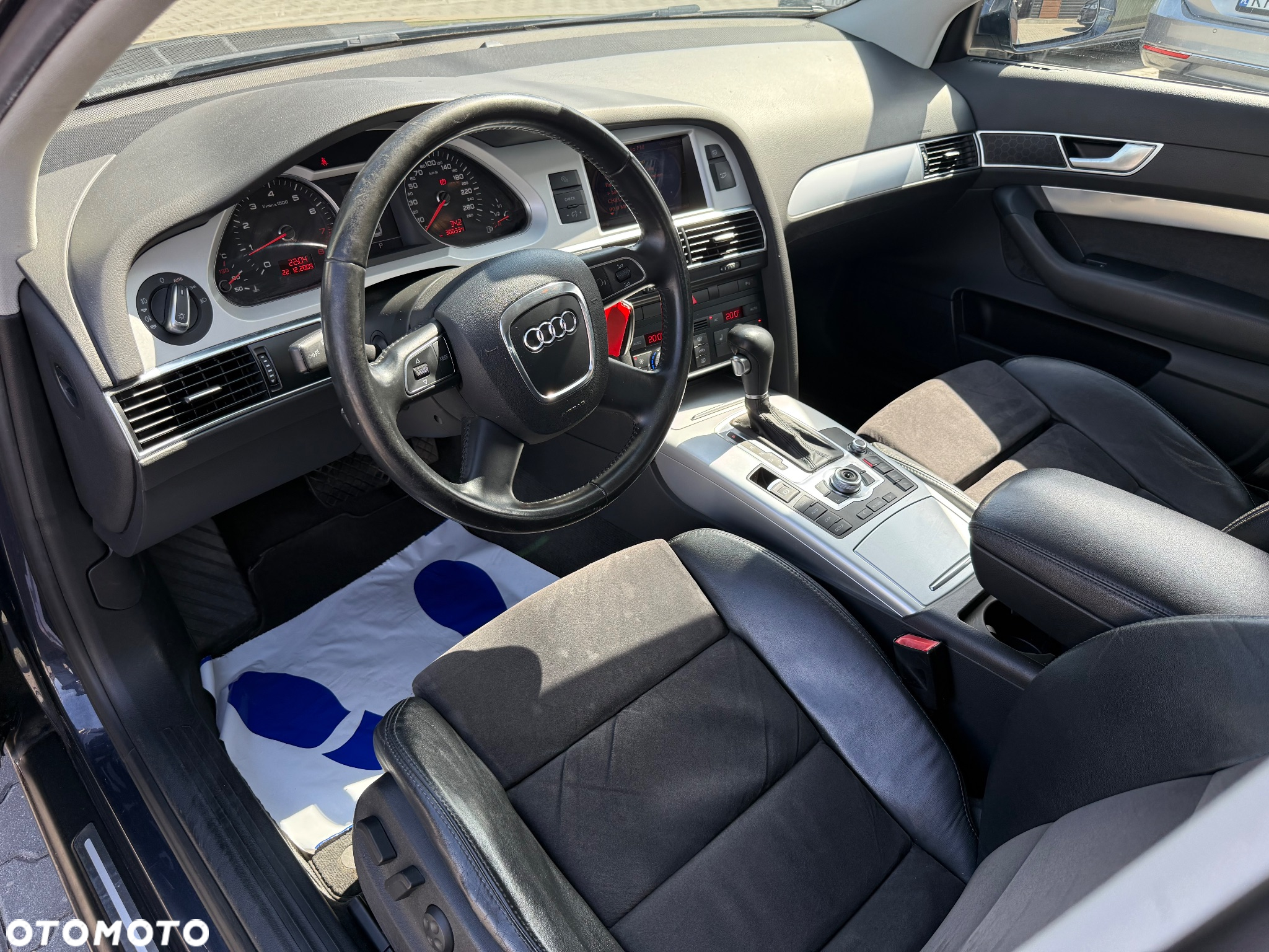 Audi A6 - 12