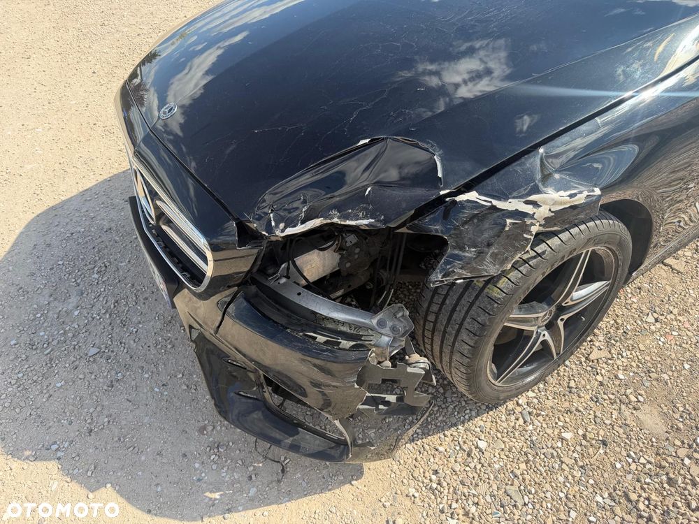 Mercedes-Benz Klasa E 220 d 9G-TRONIC AMG Line - 28