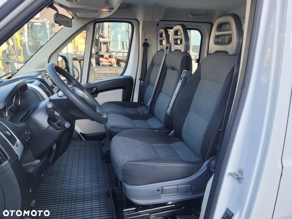 Fiat Ducato / 7 osób / brygadówka / skrzynia / serwisowany / - 25