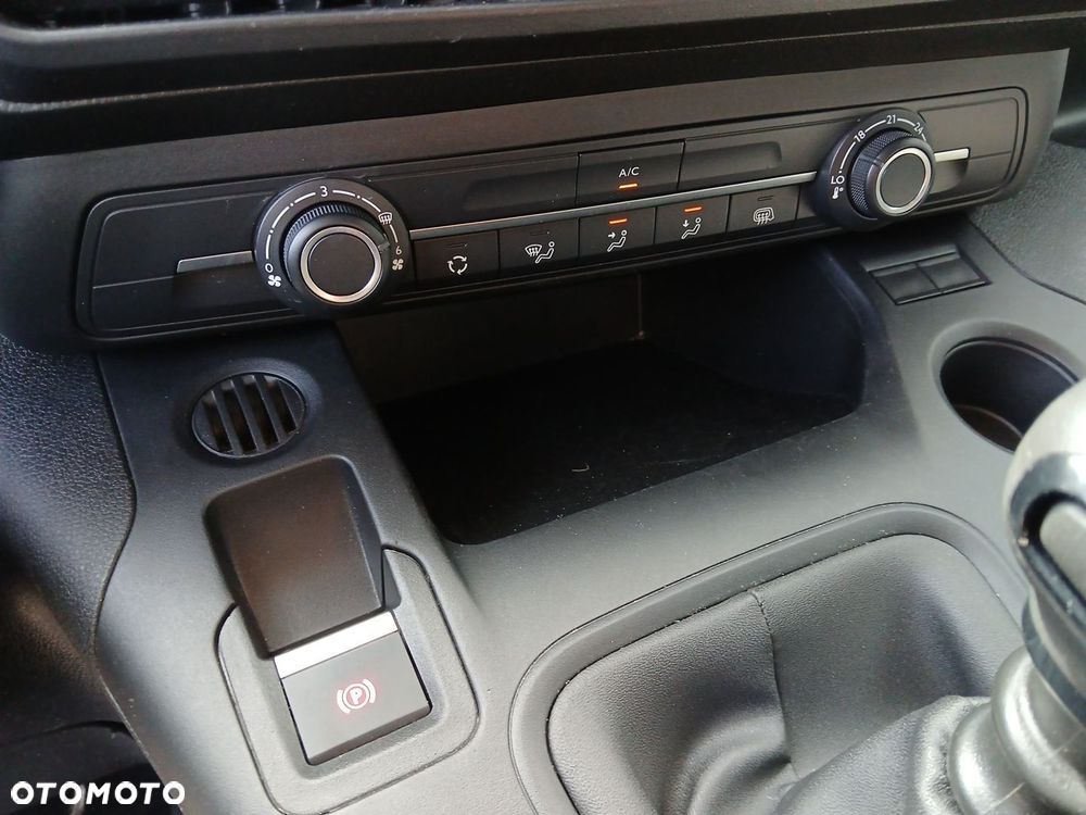 Toyota PROACE CITY - 34
