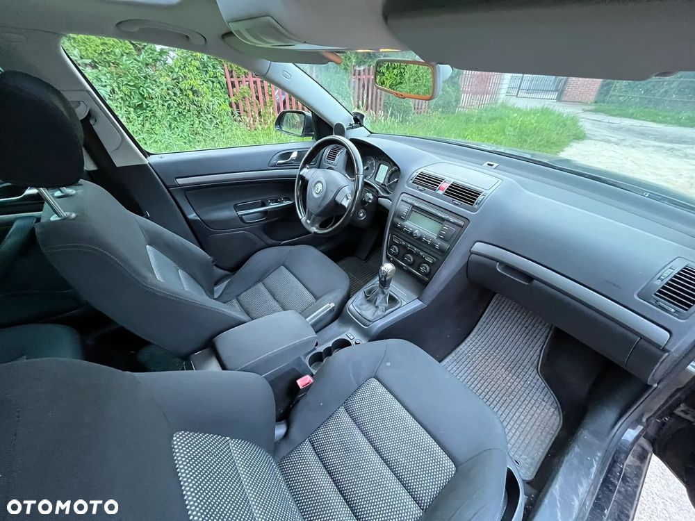 Skoda Octavia 1.8 TSI Ambiente - 17