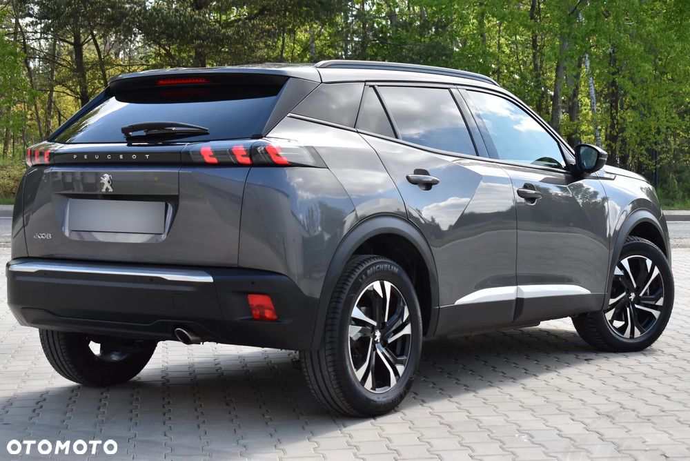 Peugeot 2008 1.5 BlueHDi Allure S&S EAT8 - 4