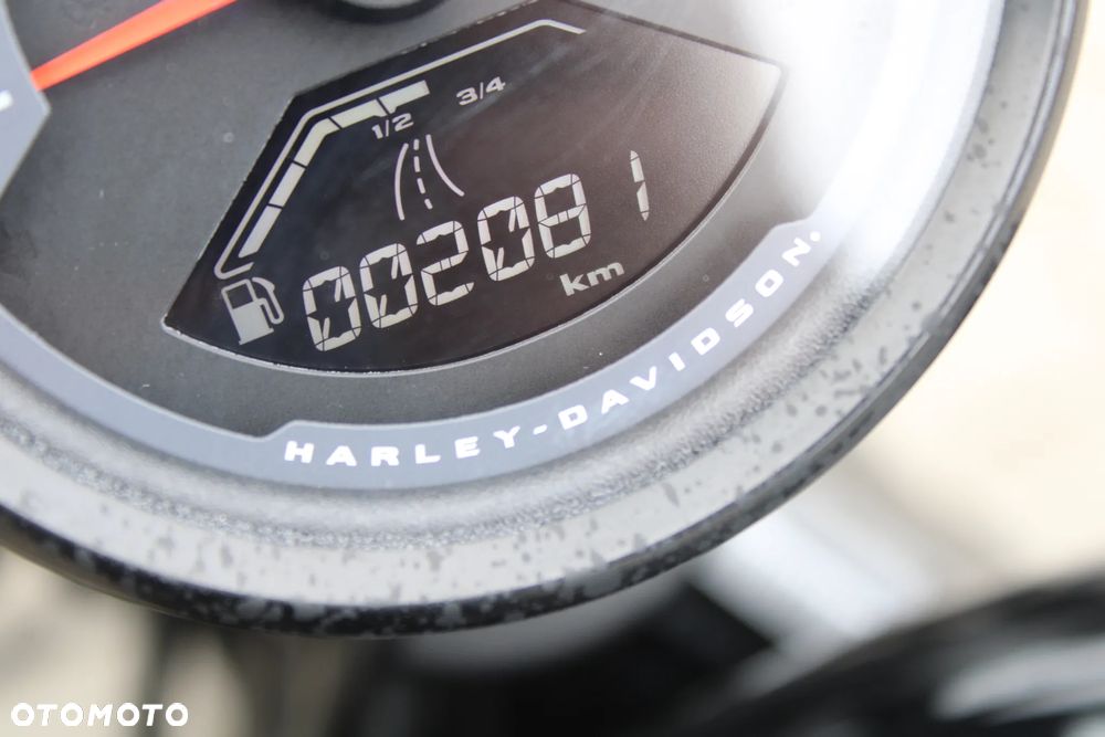 Harley-Davidson Sportster Nightster 975 - 14