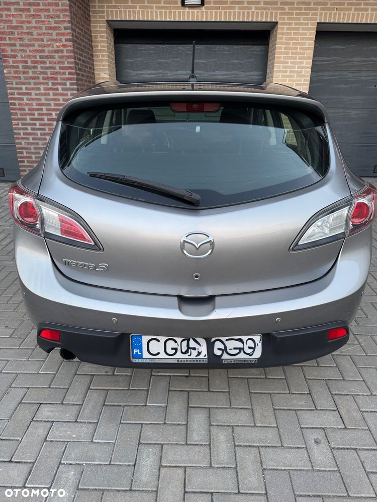 Mazda 3 2.0 Exclusive + - 7