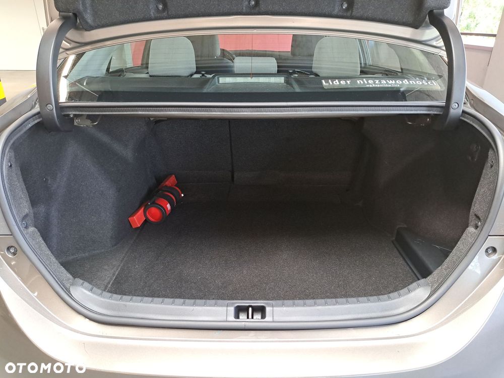 Toyota Corolla 1.6 Premium EU6 - 10