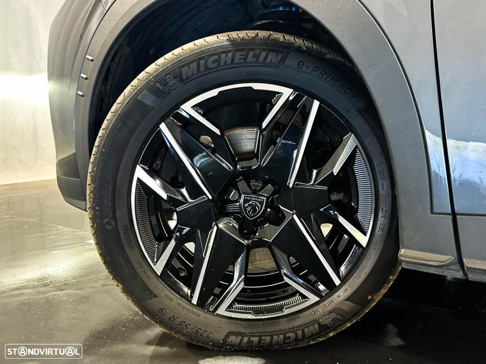 Peugeot 5008 1.2 Hybrid Allure Pack e-DCS6 - 45