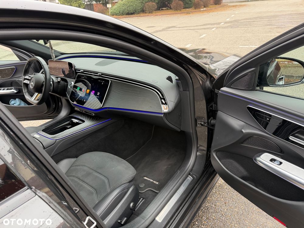 Mercedes-Benz Klasa E 200 9G-TRONIC Edition AMG Line - 9