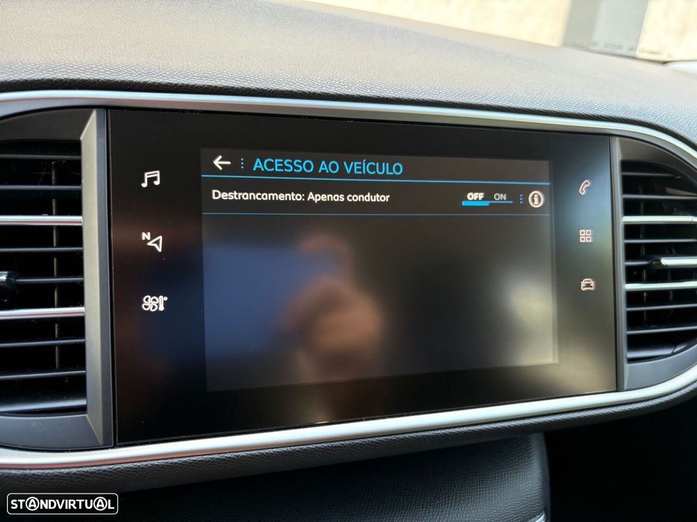 Peugeot 308 SW 1.2 PureTech Style - 27