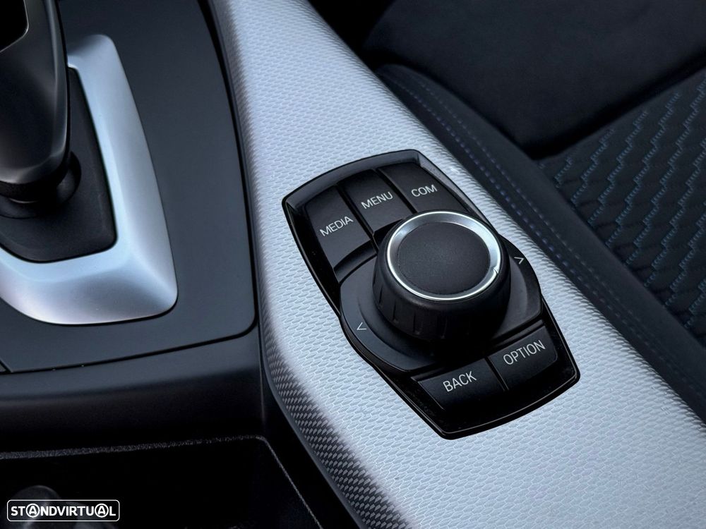 BMW 118 d Pack M Auto - 21