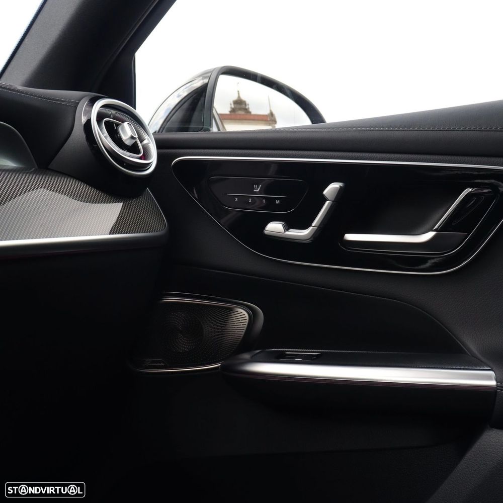 Mercedes-Benz GLC 300 de Coupe 4Matic - 27