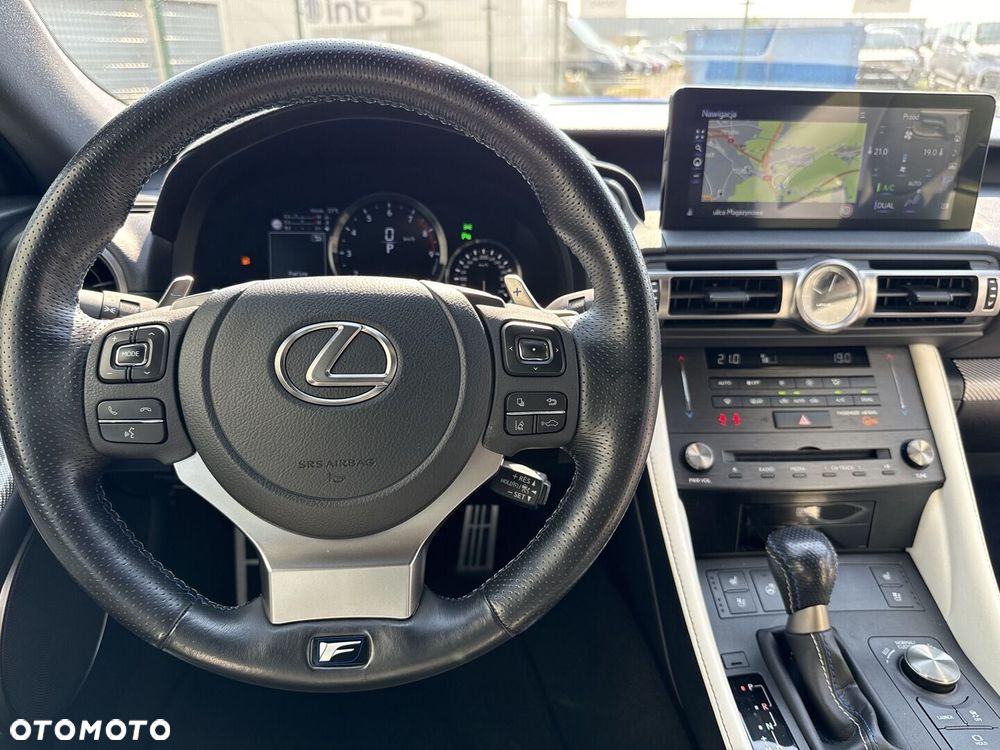 Lexus RC F Elegance - 11