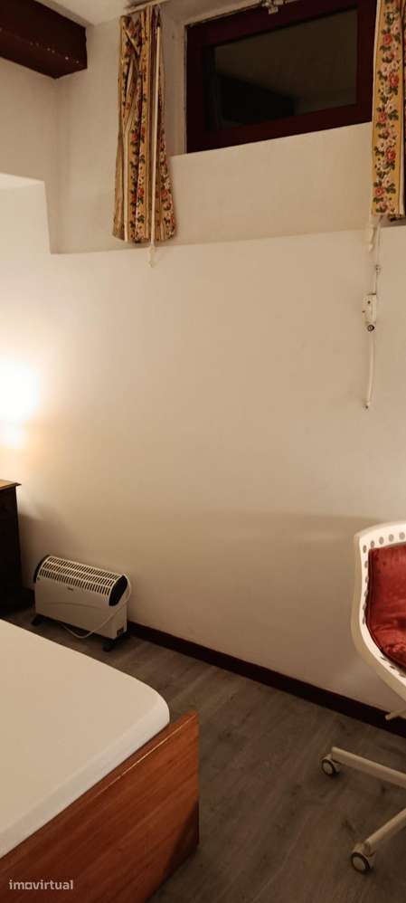Quarto - localizado em Paranhos Porto - Grande imagem: 2/21