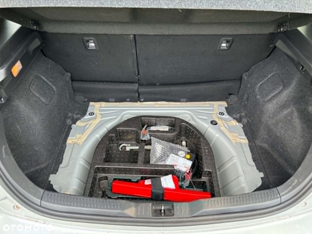 Toyota Auris 1.33 VVT-i Active - 16