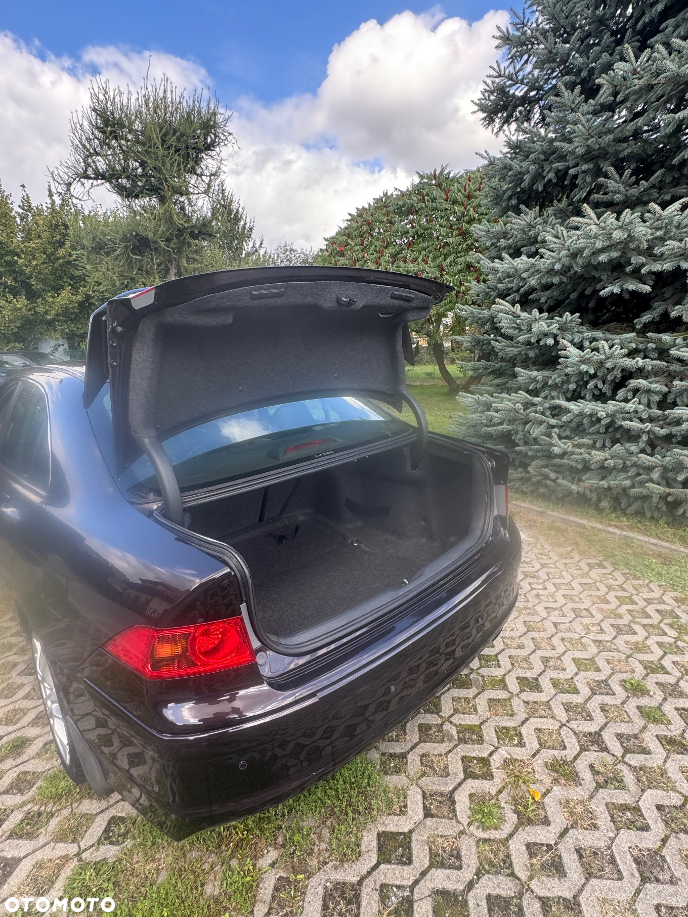 Honda Accord 2.0 Executive - 26