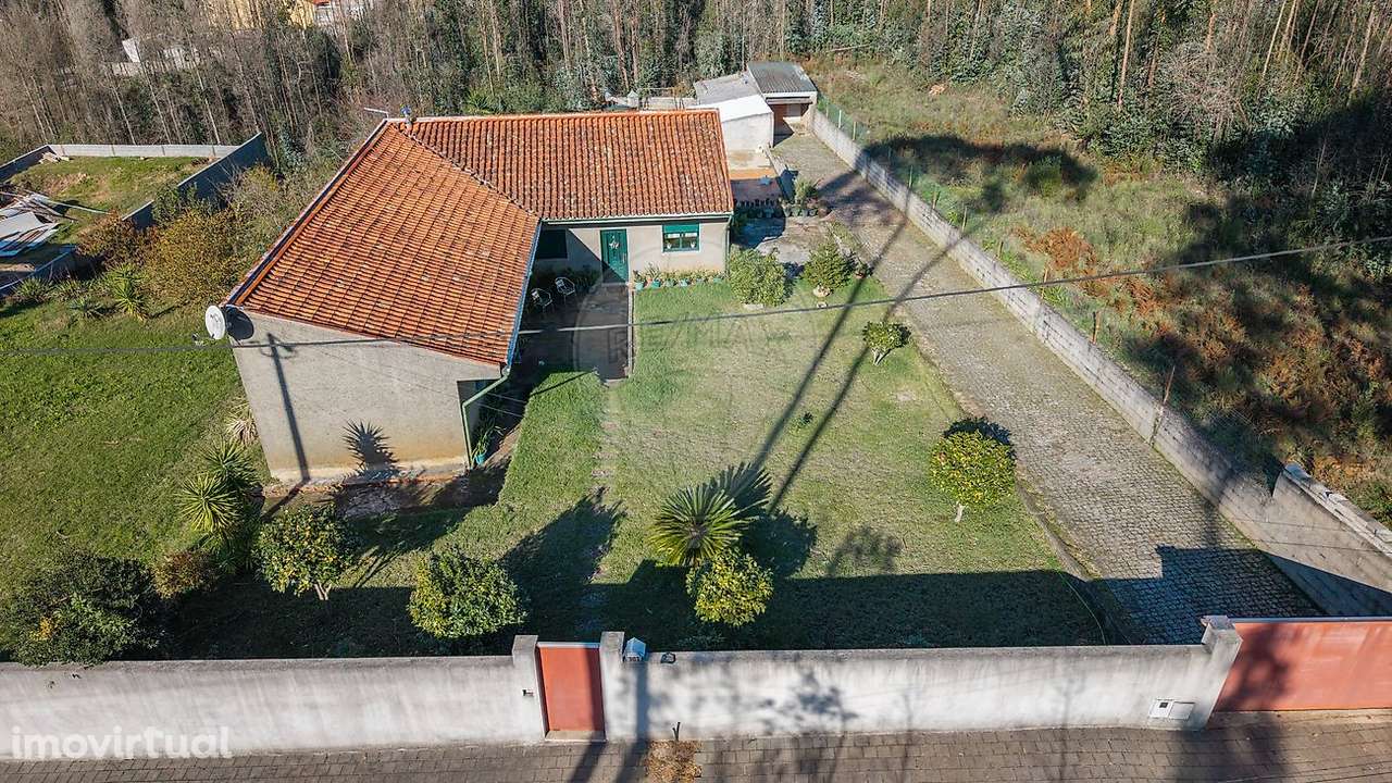 Moradia T2 para venda - Grande imagem: 2/23