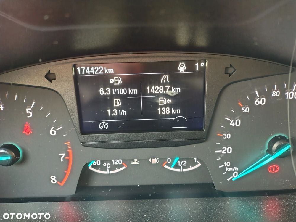 Ford Focus 1.0 EcoBoost Connected - 11