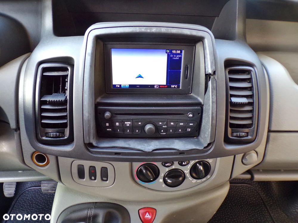 Renault TRAFIC - 19