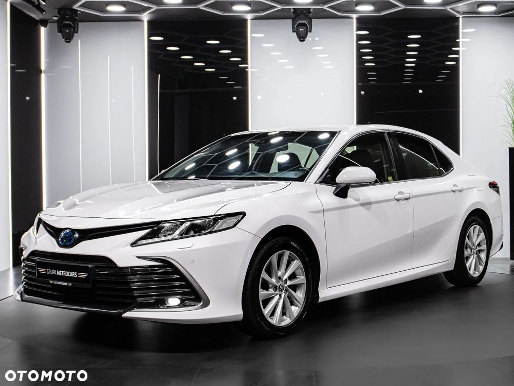 Toyota Camry 2.5 Hybrid Comfort CVT - 2