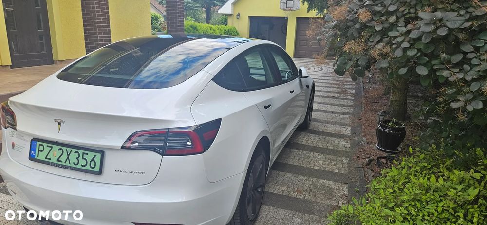 Tesla Model 3 - 2