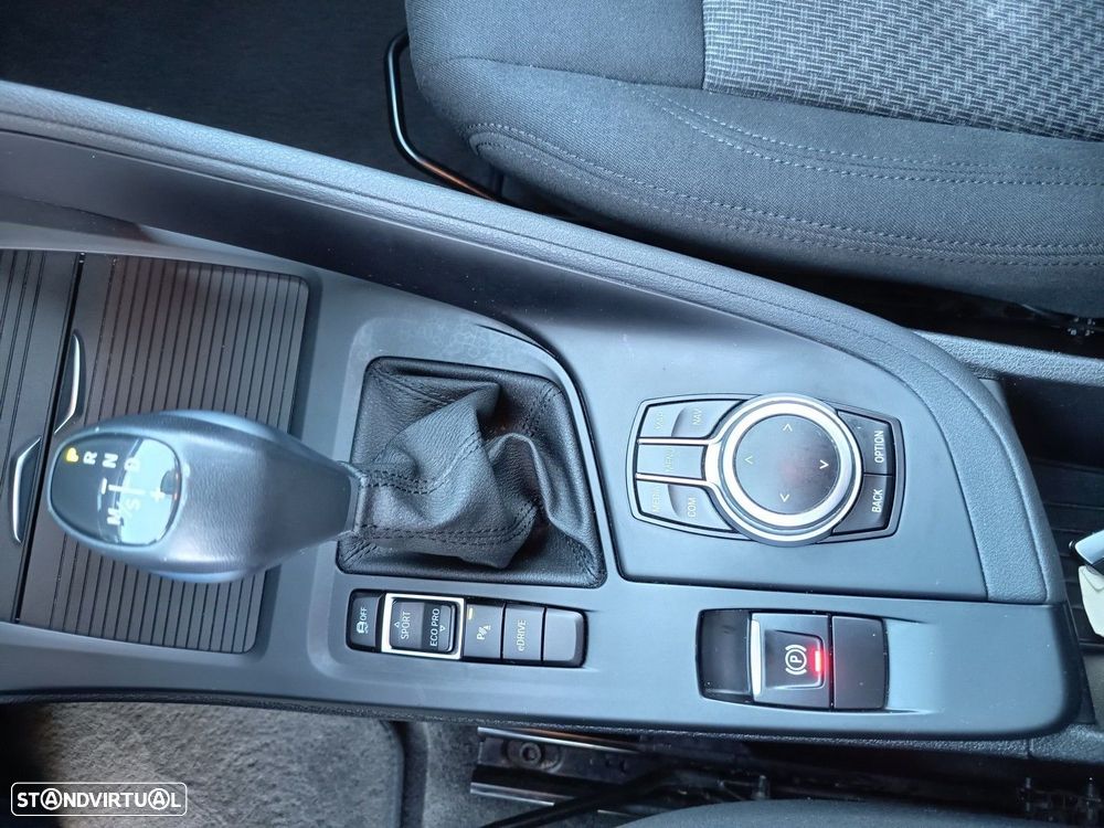 BMW X1 25 e xDrive Corporate Edition - 19