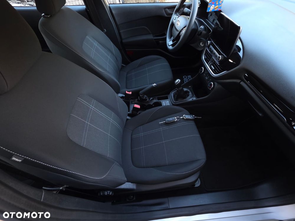 Ford Fiesta - 21