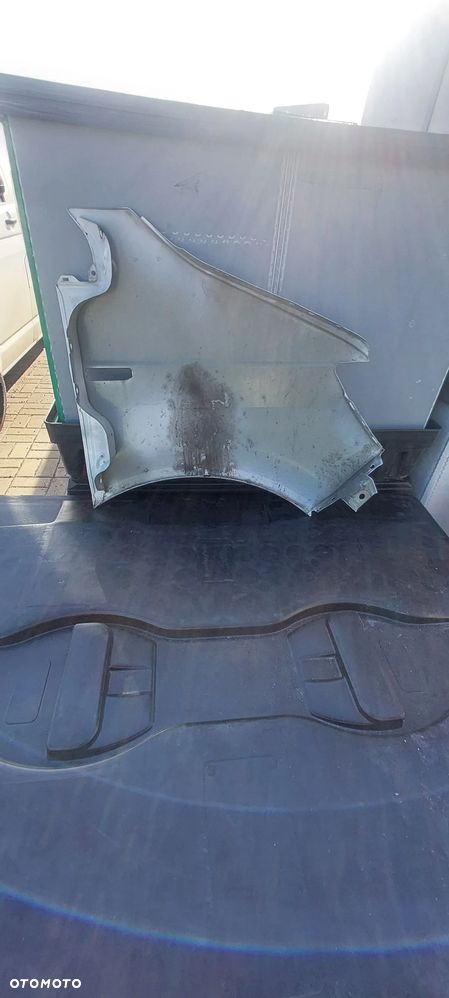 Błotnik lewy vw t6 biały LB9A - 6