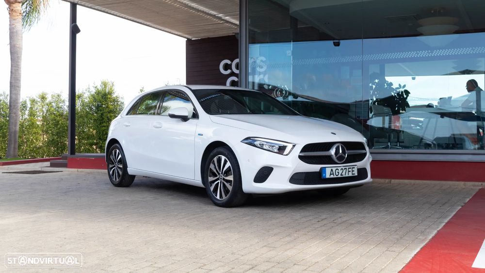 Mercedes-Benz A 250 e Style Plus - 2
