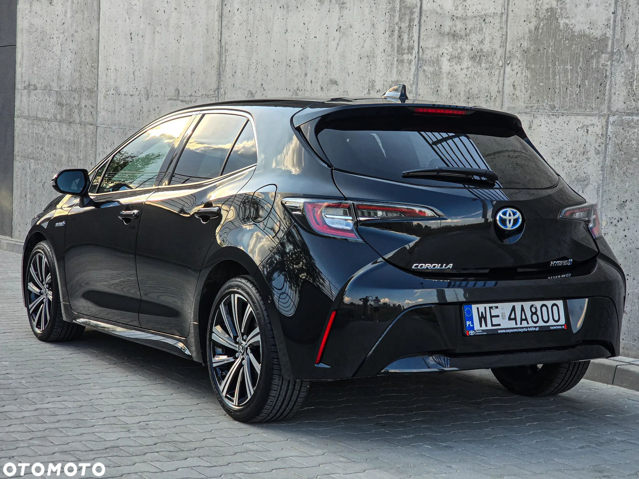 Toyota Corolla 1.8 Hybrid Executive - 10