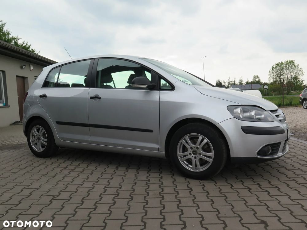 Volkswagen Golf Plus - 10