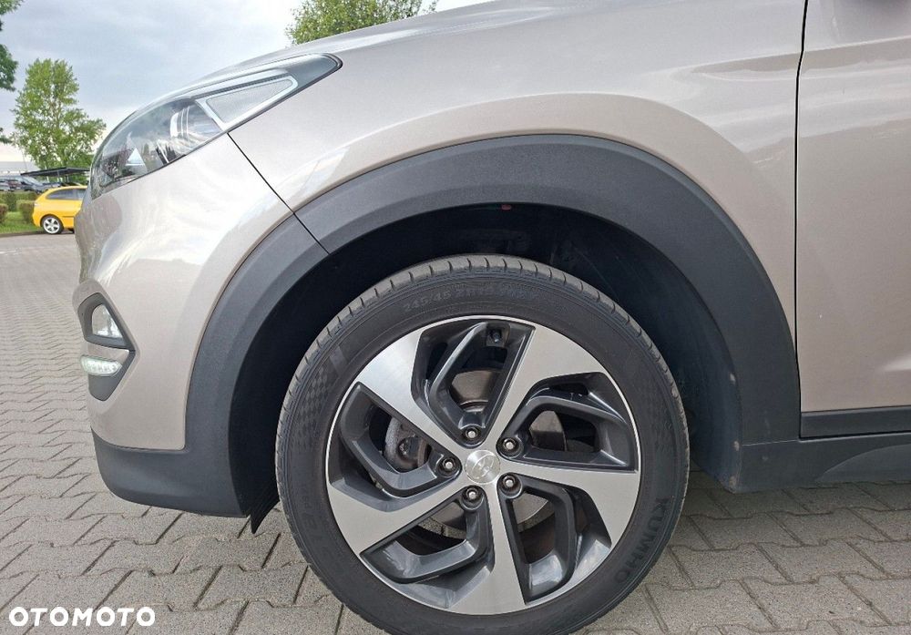 Hyundai Tucson - 12