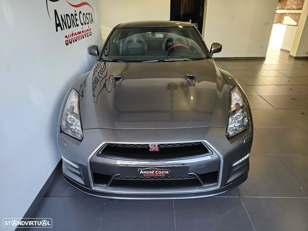 Nissan GT-R 3.8 V6 Black Edition - 8
