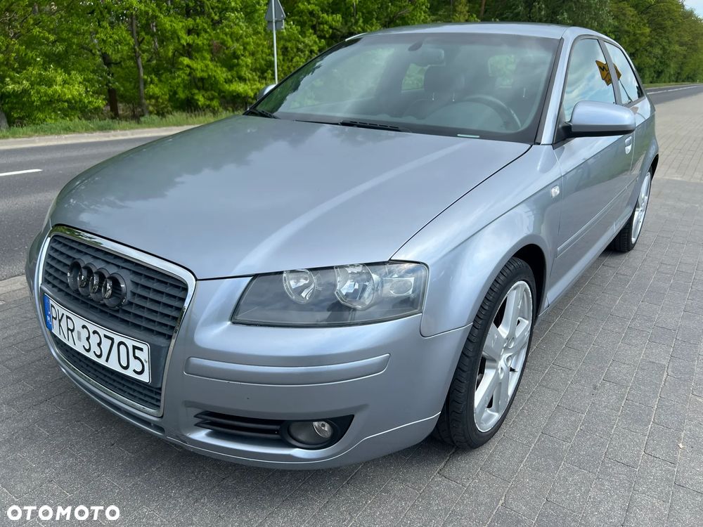 Audi A3 3-drzwiowe 2.0T FSI Ambiente S tronic - 1