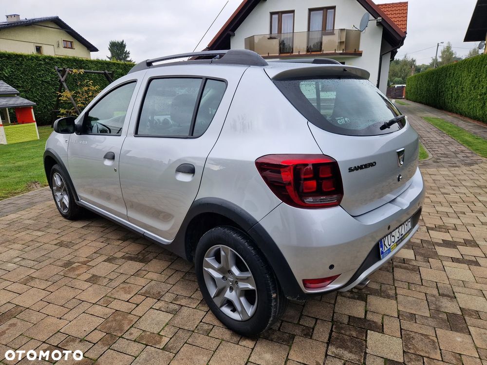 Dacia Sandero Stepway 0.9 TCe Laureate S&S Easy-R - 3