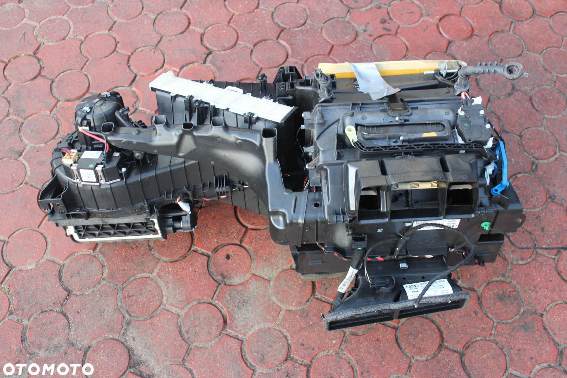 Nagrzewnica Kompletna Audi A4 8K A5 8K1820005BB - 2
