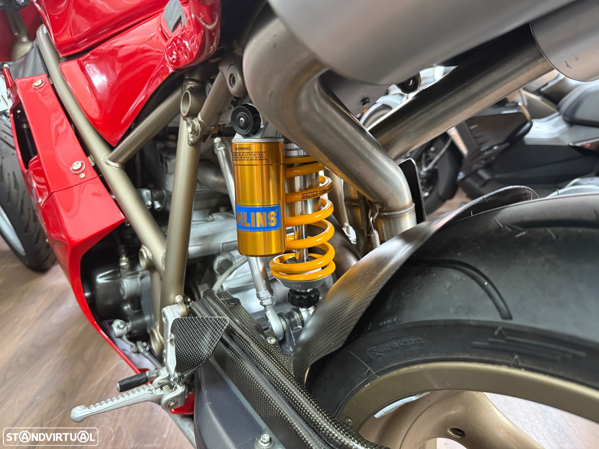 Ducati 916 - 8