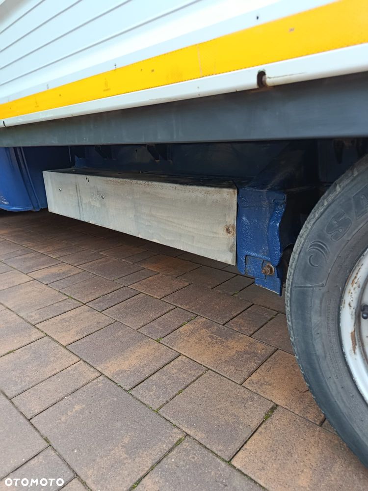 Volkswagen Transporter - 9