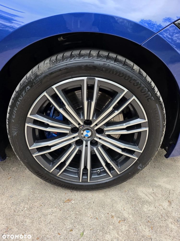 BMW Seria 3 330e M Sport sport - 11