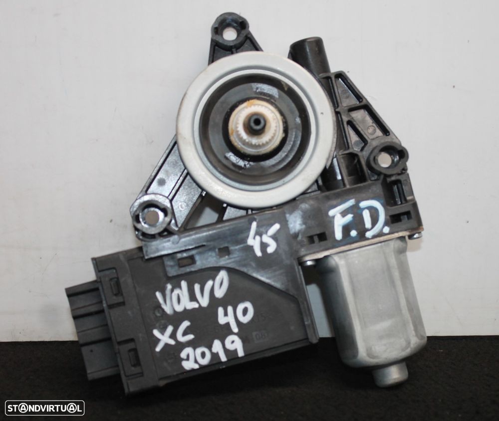 MOTOR ELEVATÓRIO DO VIDRO DIANTEIRO DIREITO VOLVO XC40 - 2