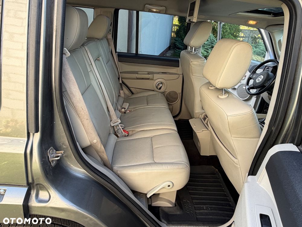 Jeep Commander - 23