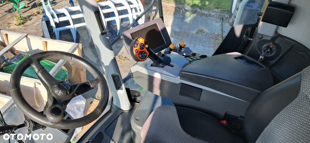 Claas Lexion 670 - 9