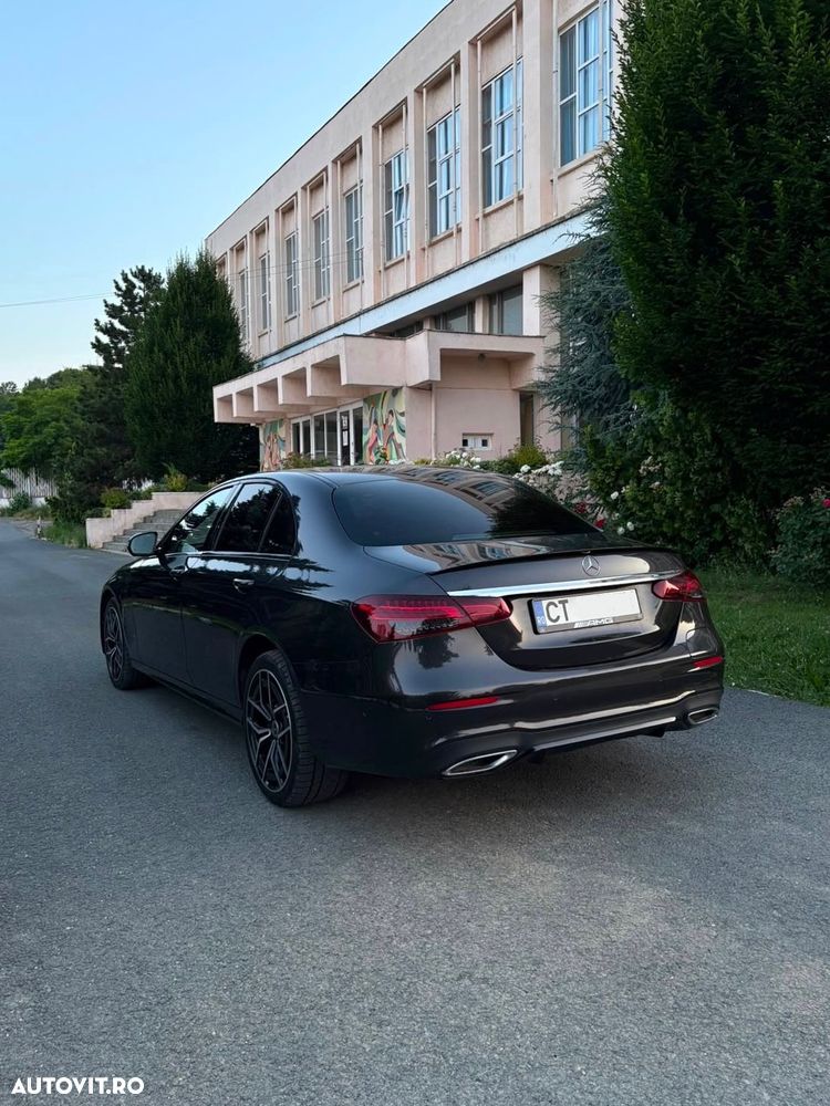 Mercedes-Benz E - 4