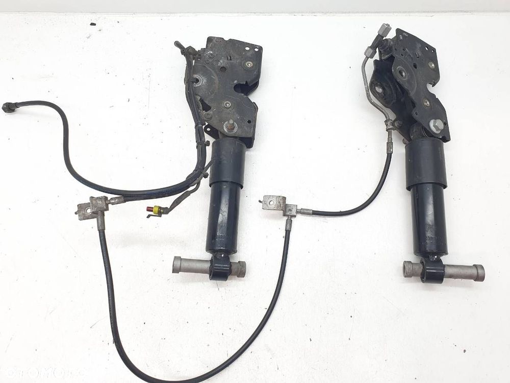 AMORTYZATOR KABINY ZAMEK KOMPLET LEWY PRAWY DAF XF 106 2021 - 1