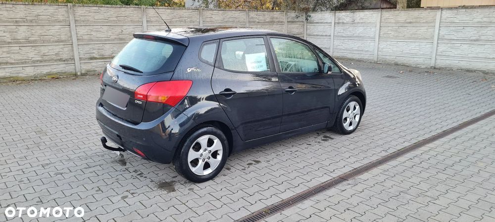 Kia Venga - 4