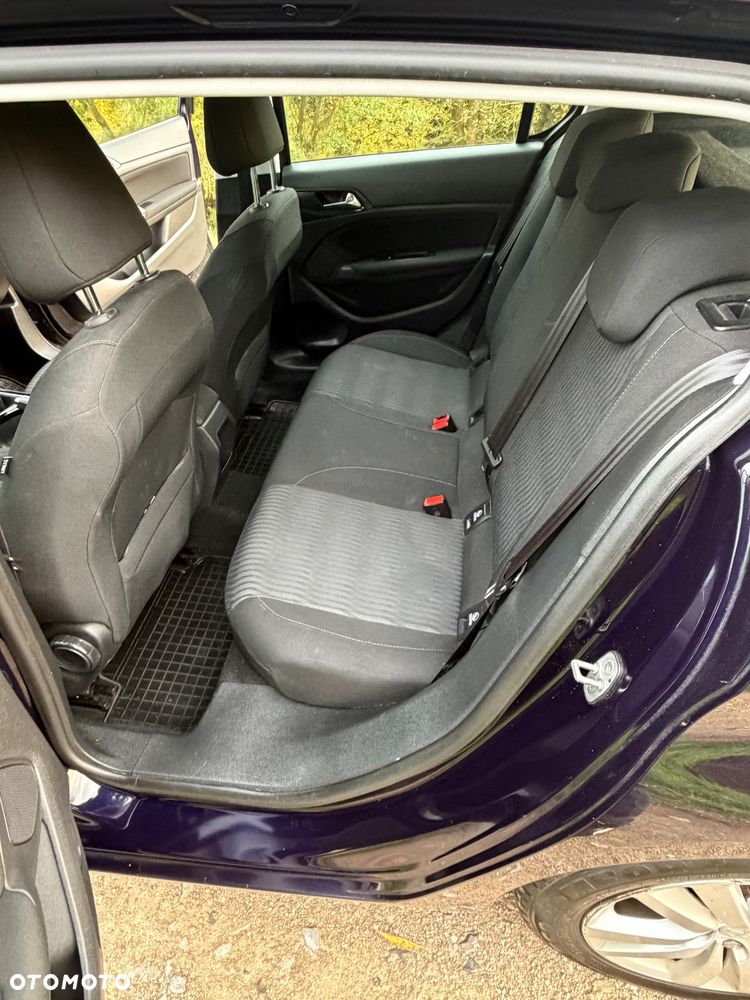 Peugeot 308 - 25