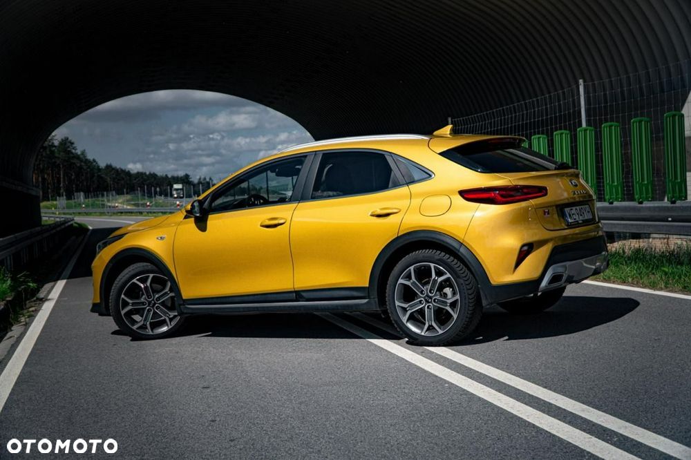 Kia XCeed - 16