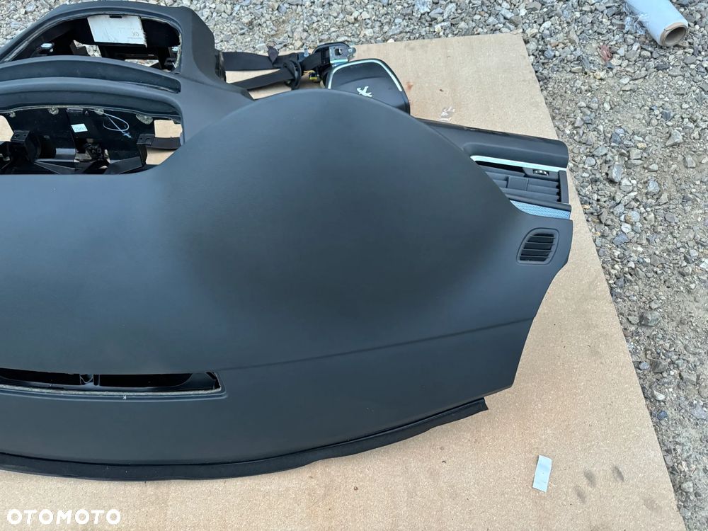 DESKA KONSOLA KOKPIT PODUSZKA PASY PEUGEOT 508 - 8