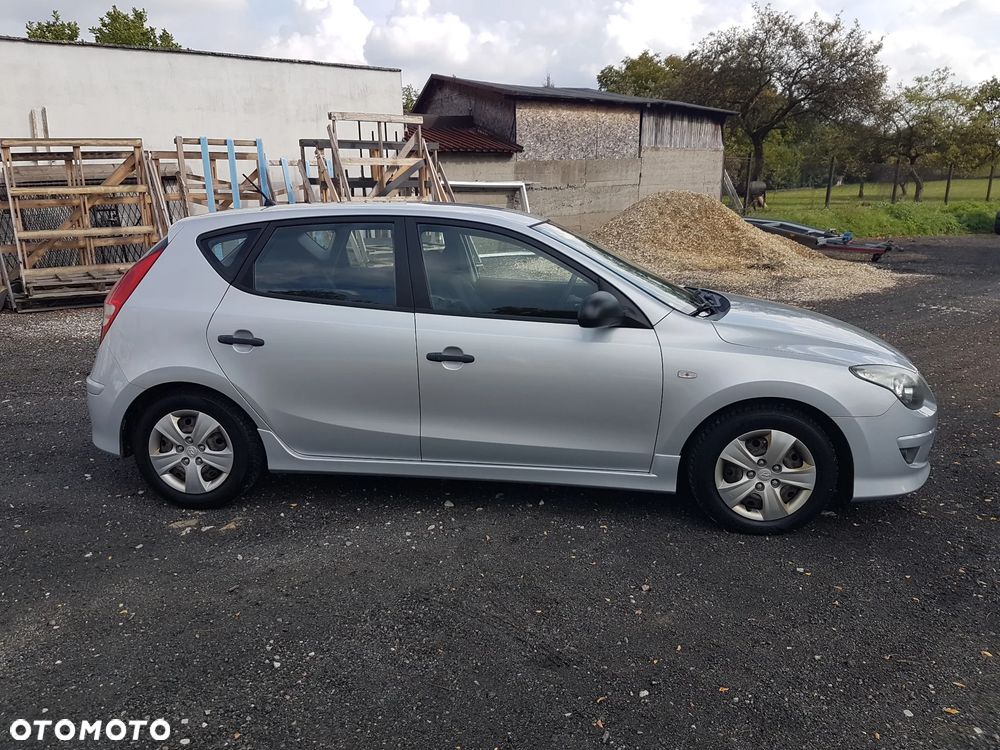 Hyundai i30 1.4 FIFA WM Edition - 6