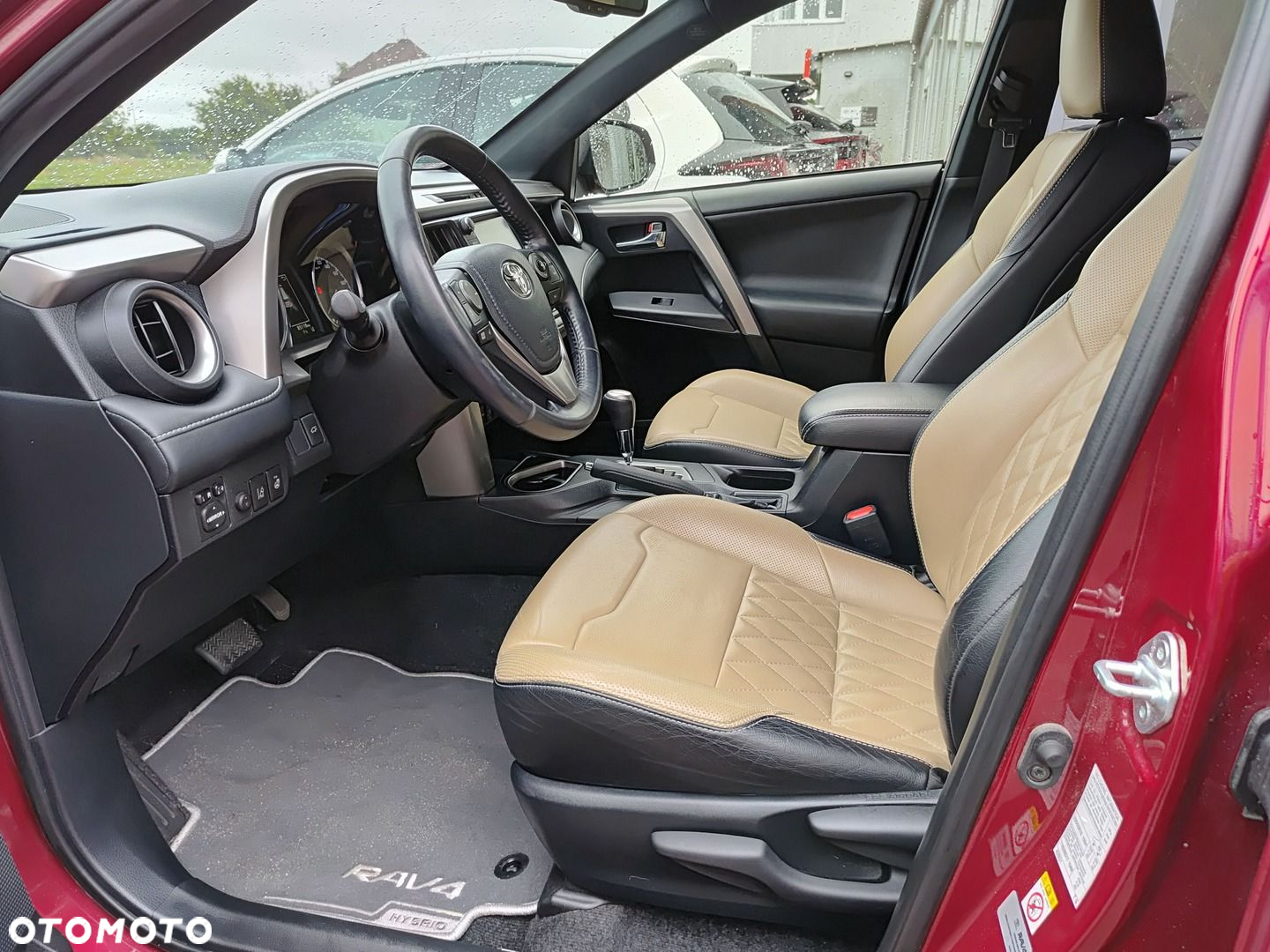 Toyota RAV4 - 11